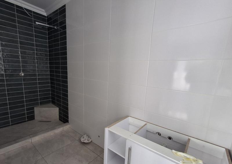 3 Bedroom Property for Sale in Golden Mile Western Cape